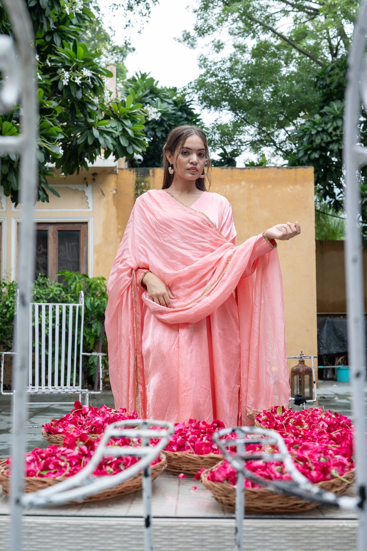 Swarnima Abha Kurta Set